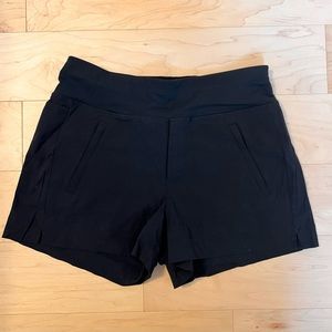 Athleta Trekkie North Short